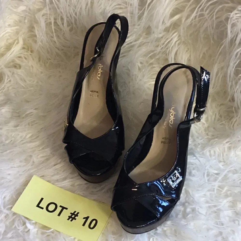 VERA PELLE black wedge sandals in size 6 to 6 1/2
